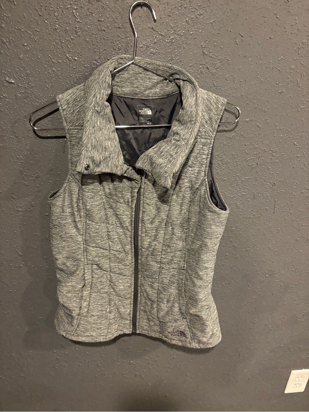 Women’s The North Face Heather Gray Quilted Vest
